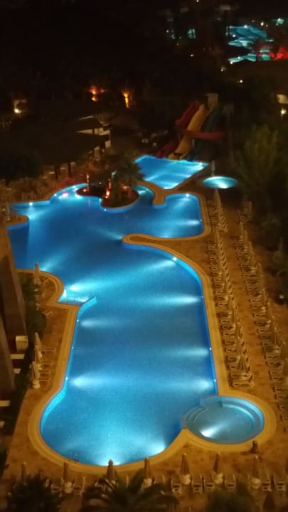 Pool bei Nacht Melas Lara Hotel