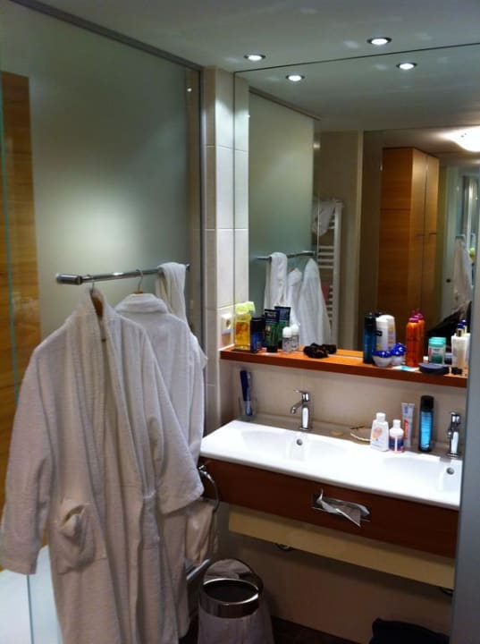 Badezimmer/Lavabo Parkhotel Flora