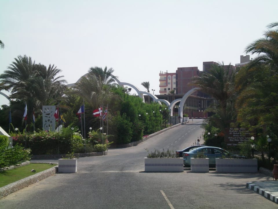 Zum Hotel Arabella Azur Resort