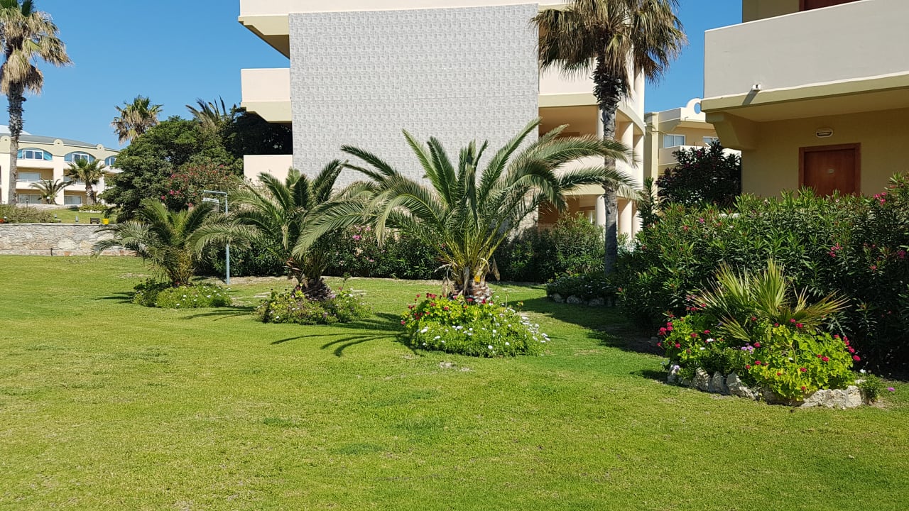 Gartenanlage Hotel Kalithea Horizon Royal