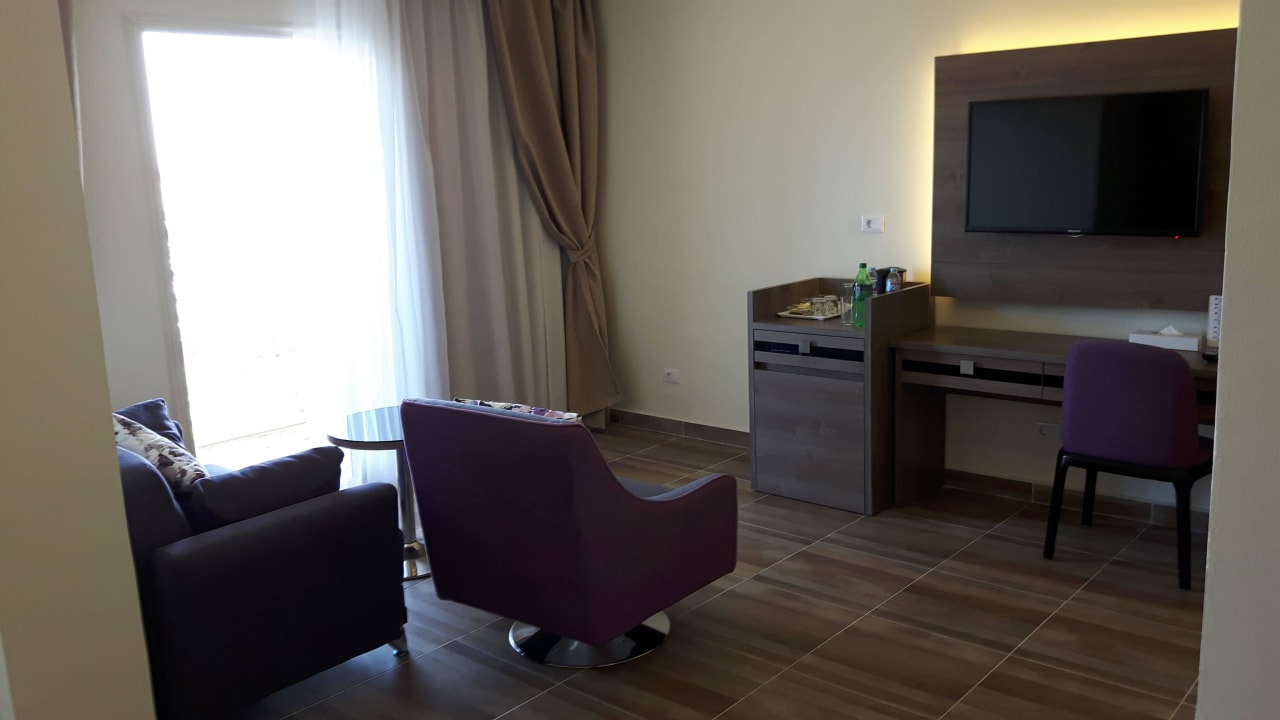 Wohnzimmer in einem Familienzimmer Pickalbatros Dana Beach Resort - Hurghada