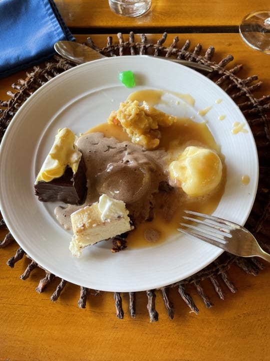 Gastro Medhufushi Island Resort