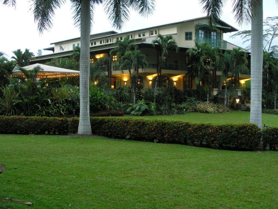 Hotel vom Garten aus Hotel Casa Turire