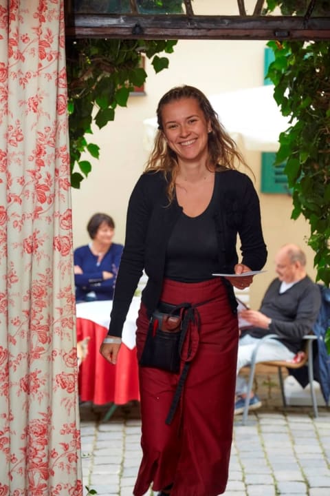 Mitarbeiterin im Service  Hotel Weisses Roß, Garni