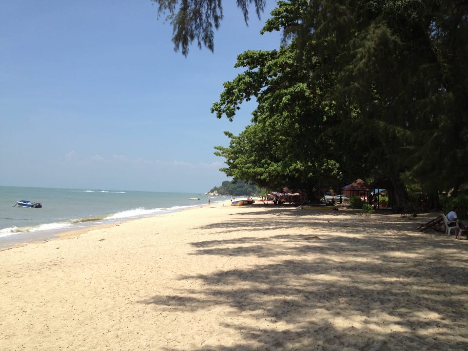 Hotel beach Lone Pine Hotel