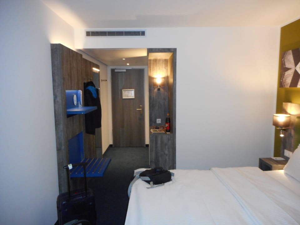Zimmer ibis Styles Tubingen