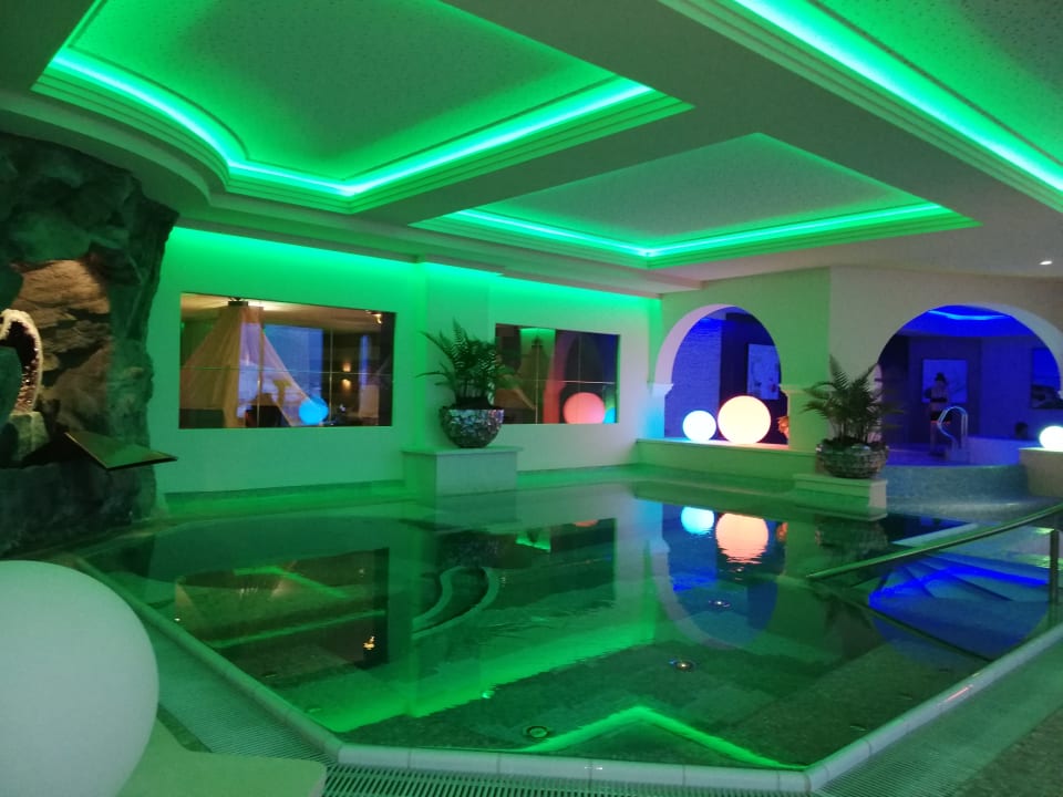 Pool Hotel Panorama Wellness & Spa by alpha