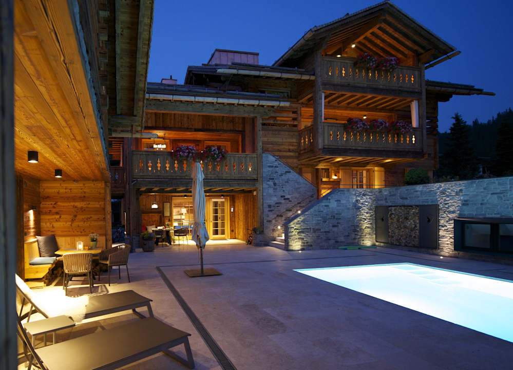 Außenansicht Blick auf Chalet+II Lech Lodge