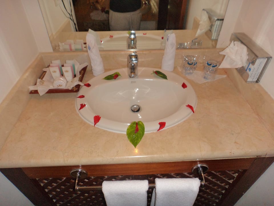 Zimmer Deluxe Hotel Grand Palladium Palace Resort, Spa & Casino