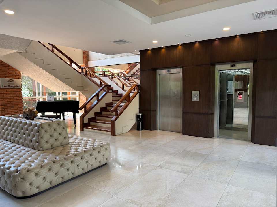 Lobby Hotel Camino Real