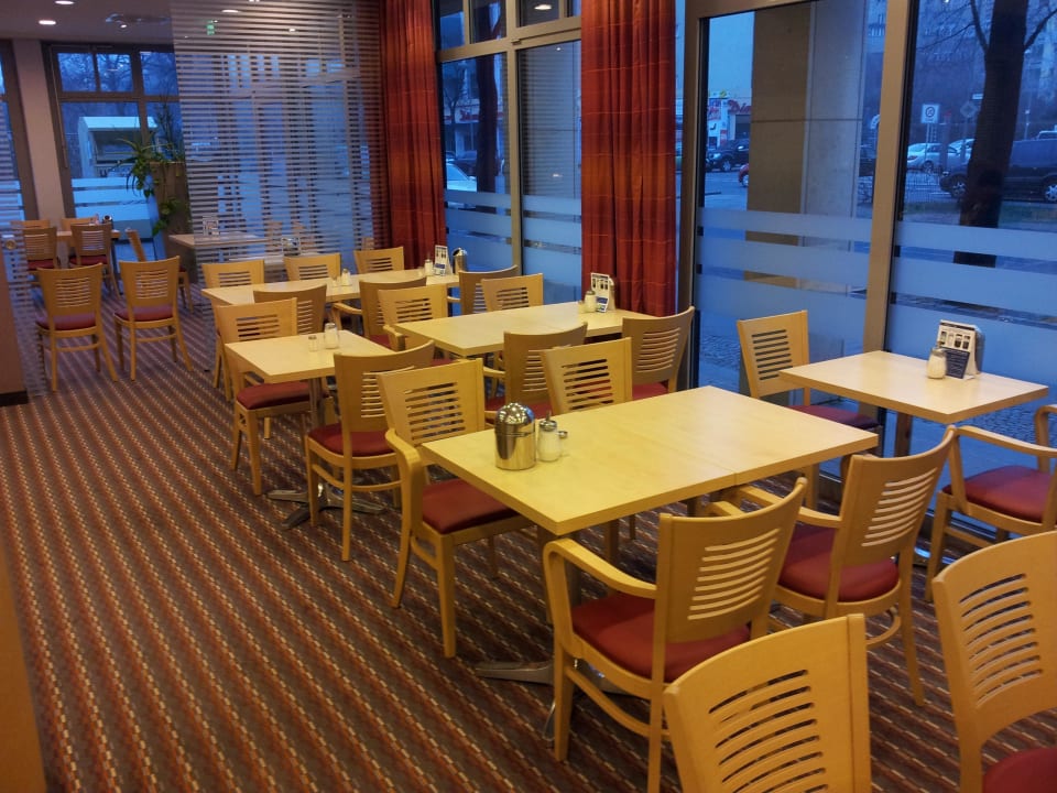 Frühstücksraum Holiday Inn Express Berlin City Center