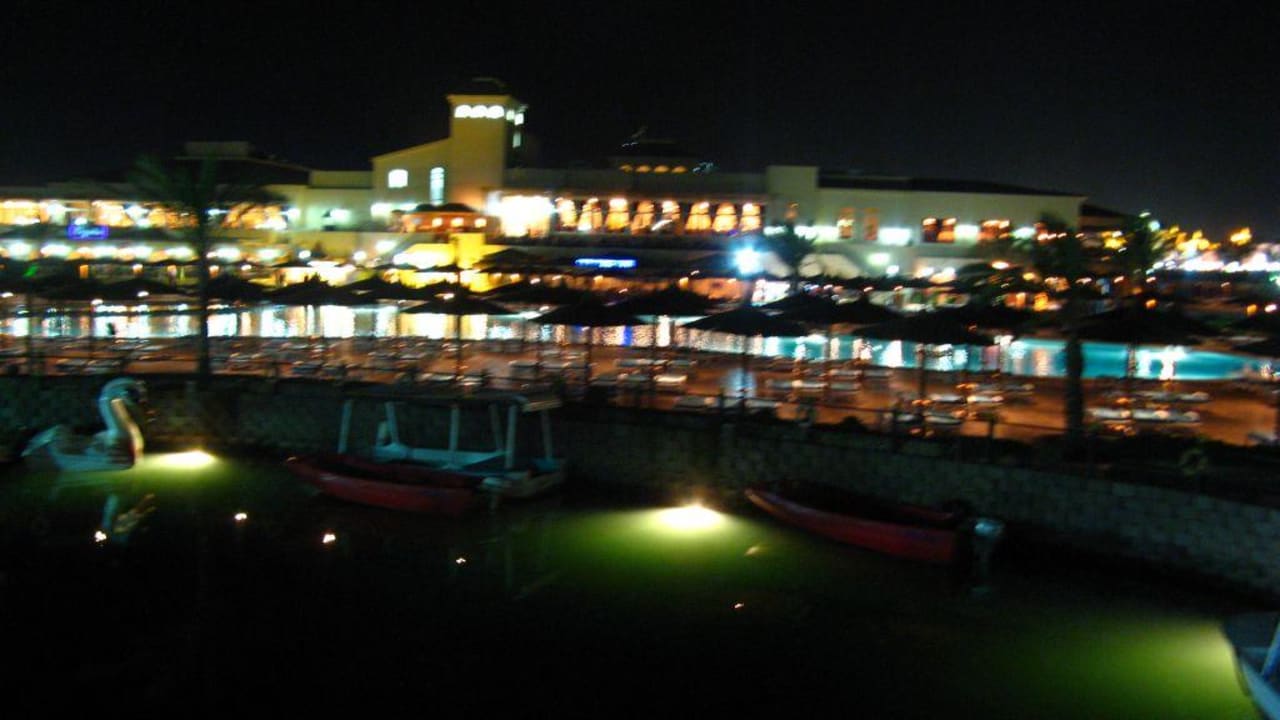 Anlage bei Nacht Pickalbatros Dana Beach Resort - Hurghada