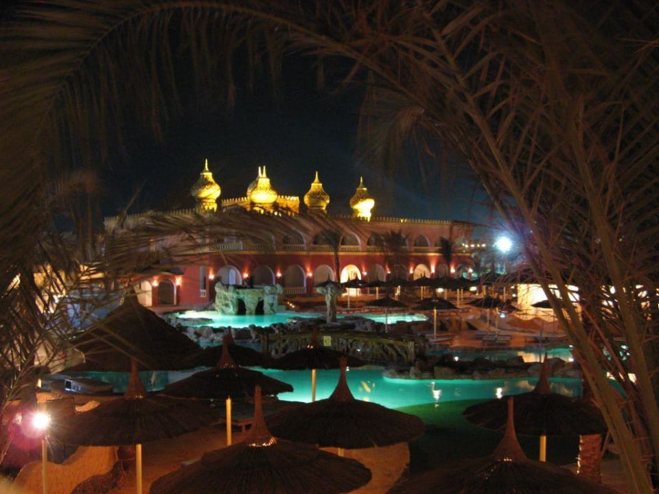 Pool bei Nacht Pickalbatros Alf Leila Wa Leila Resort - Neverland Hurghada