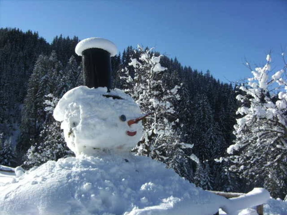 Riesen Schneemann Hotel Windbachgut