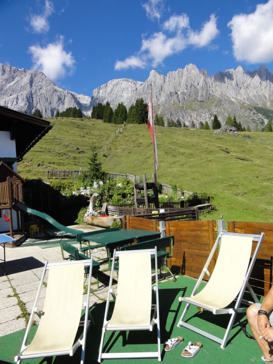 Liegestühle zum Relaxen Alpengasthof Hotel Kopphütte