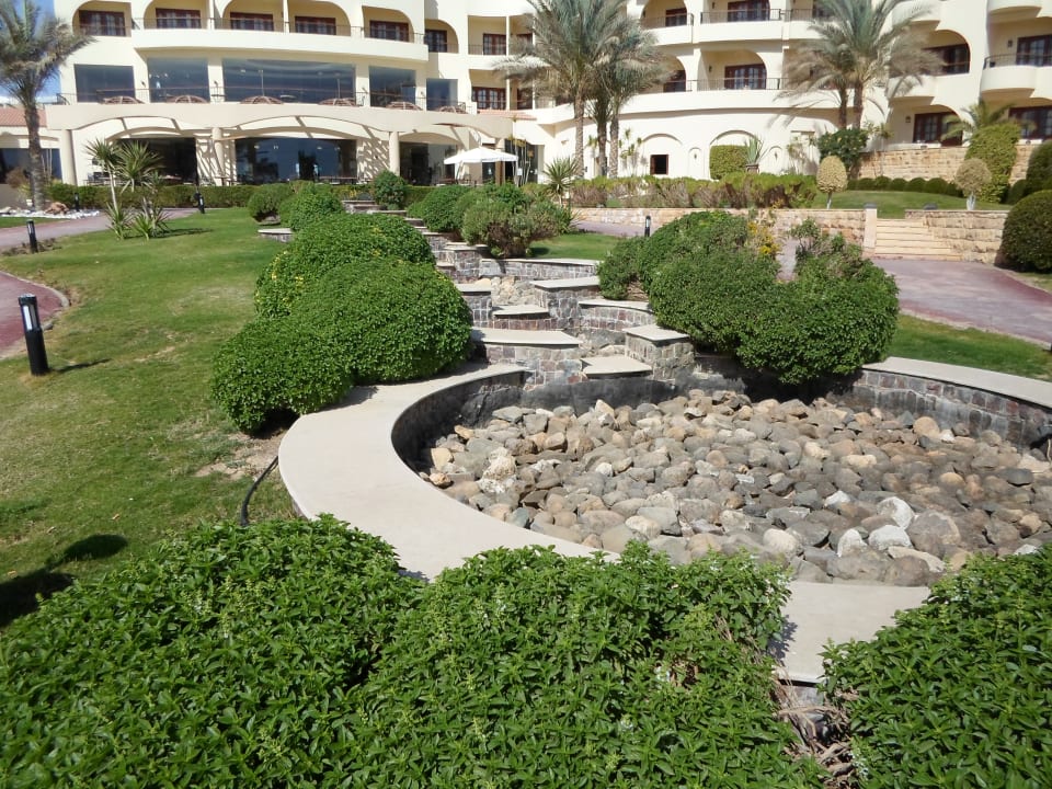 Gartenanlage Coral Hills Resorts & SPA