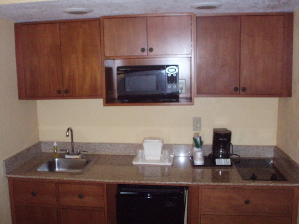 Küchenzeile Beachside Hotel and Suites