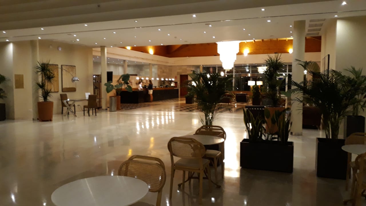 Lobby Valentin Sancti Petri
