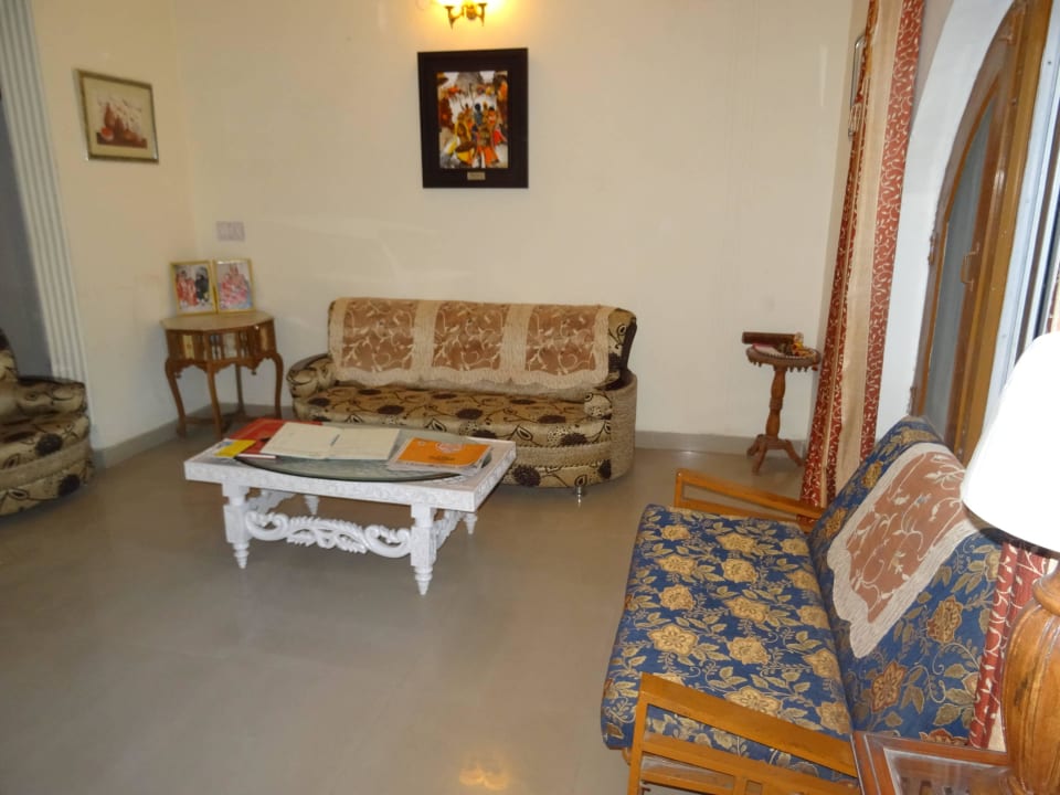Kleine Sitzecke in der Lobby Rampura Kothi
