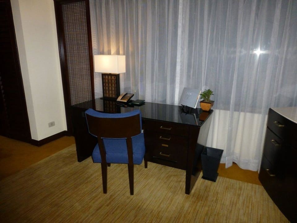 Deluxe Room Nr. 831 Hotel The Peninsula Manila