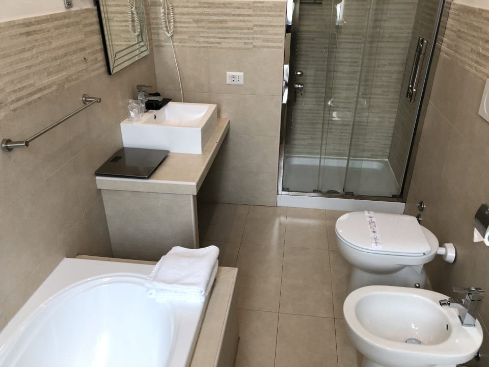 Zimmer Hotel 87 eighty-seven