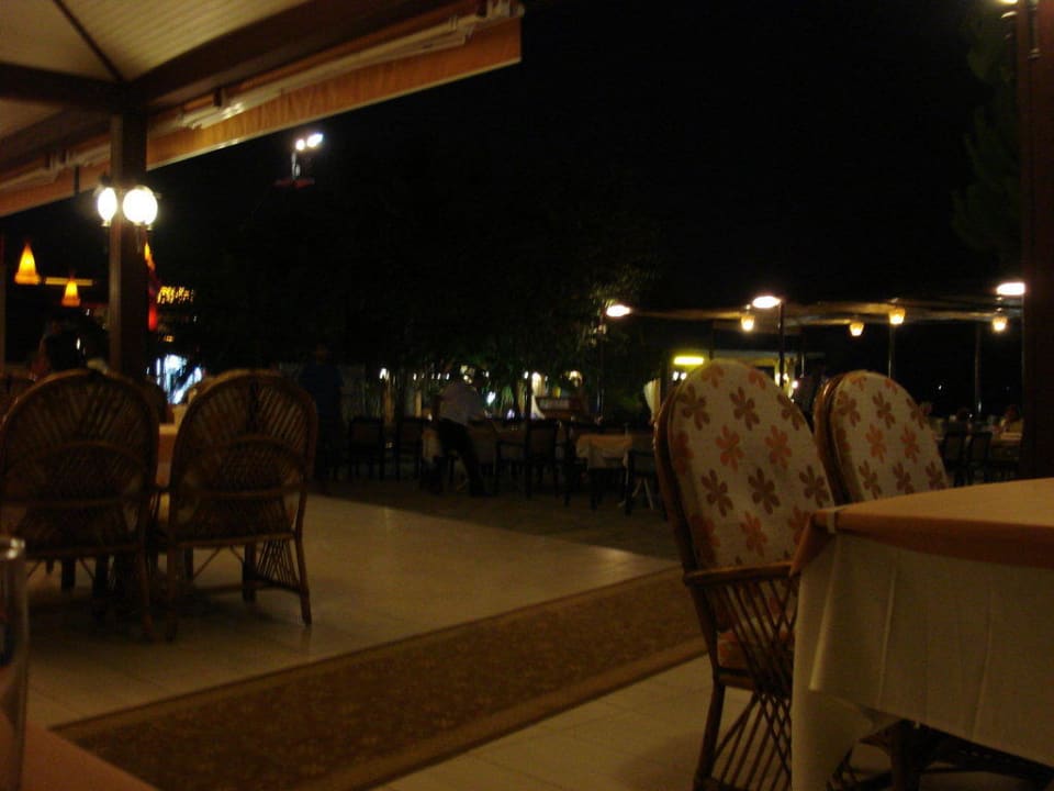 Terrasse Özlem Garden Hotel