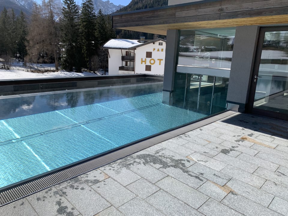 Pool Hotel Monika – great place to be