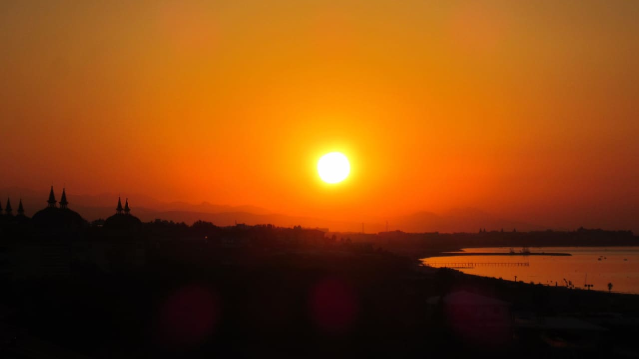 Sonnenaufgang über Side - aus dem Zimmer Bella Resort & Spa