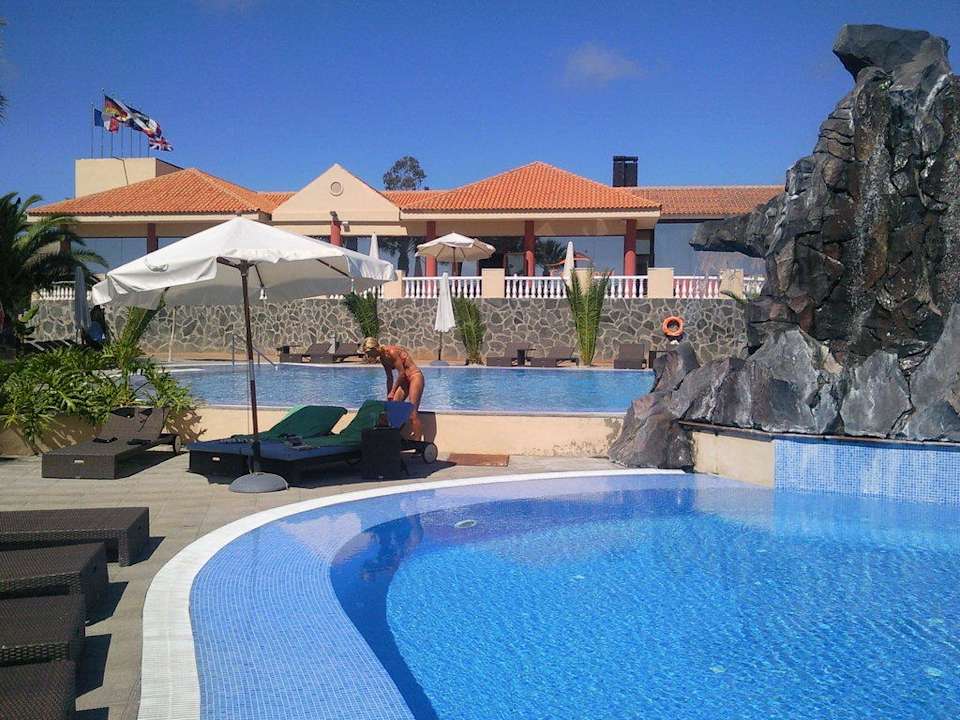 Pool und Hotel Grand Hotel Callao