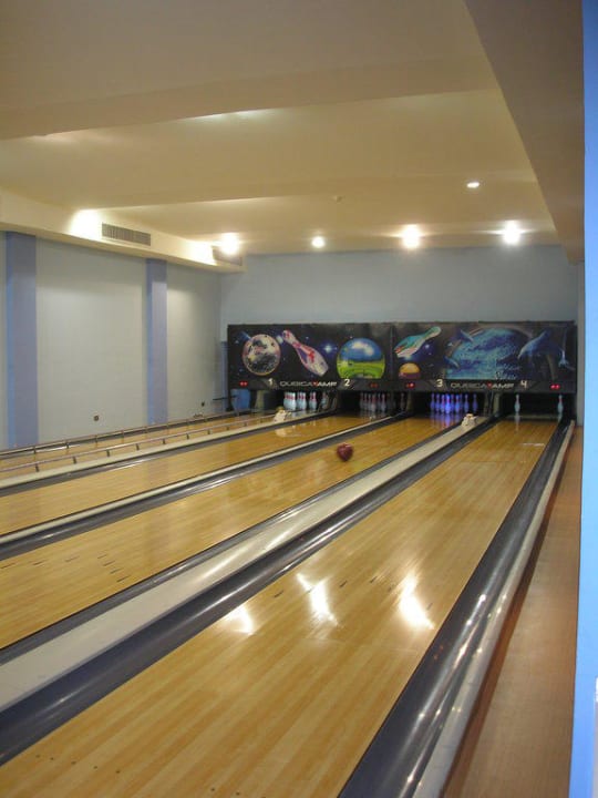 Bowlingbahn Titanic Beach Spa & Aqua Park