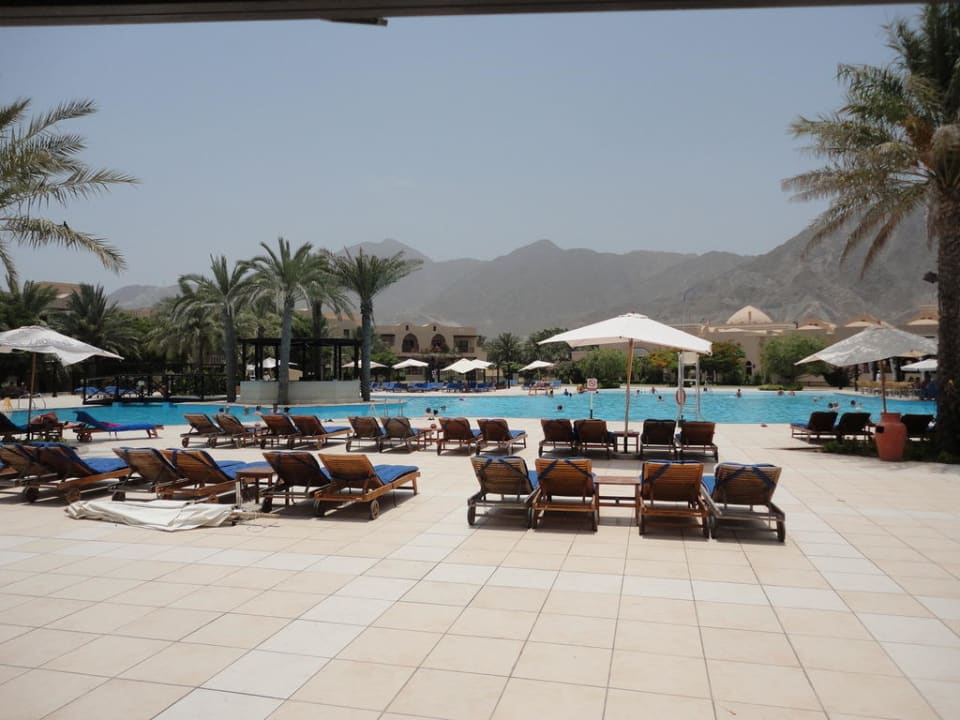 Ansicht Poolanlage Miramar Al Aqah Beach Resort
