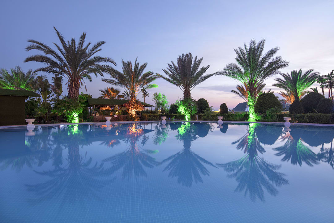 Pool Granada Luxury Okurcalar