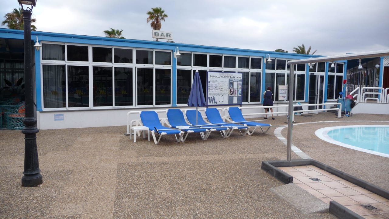 Poolbar mit W-LAN Bereich Hotel Hyde Park Lane