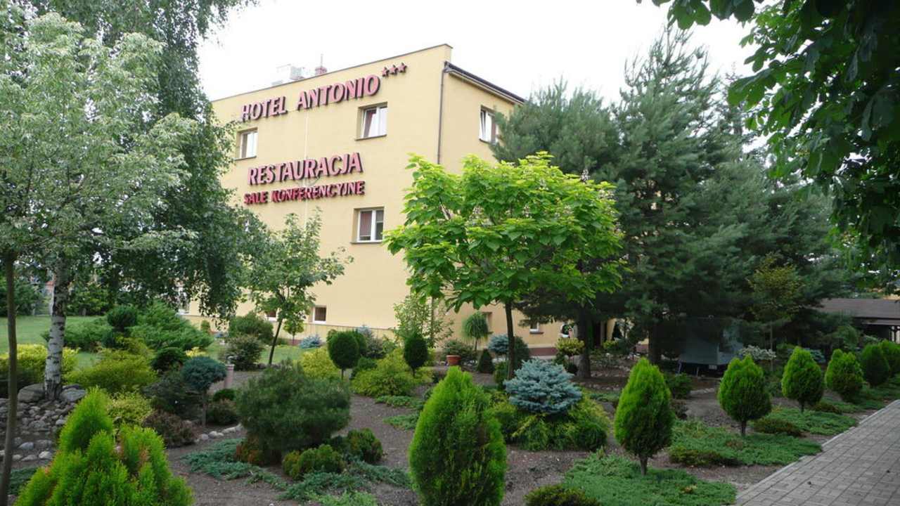 Hotel Außenansicht Hotel Antonio