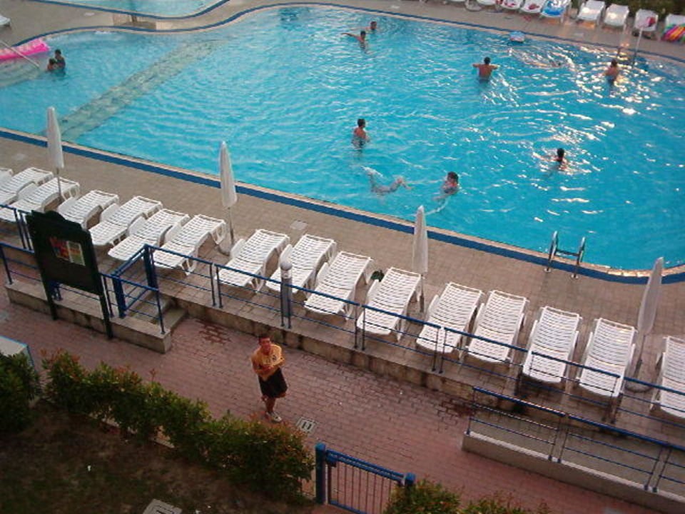 Pool am Abend Residence I Tamerici