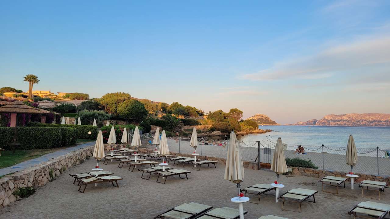 Strand Hotel Resort & Spa Baia Caddinas