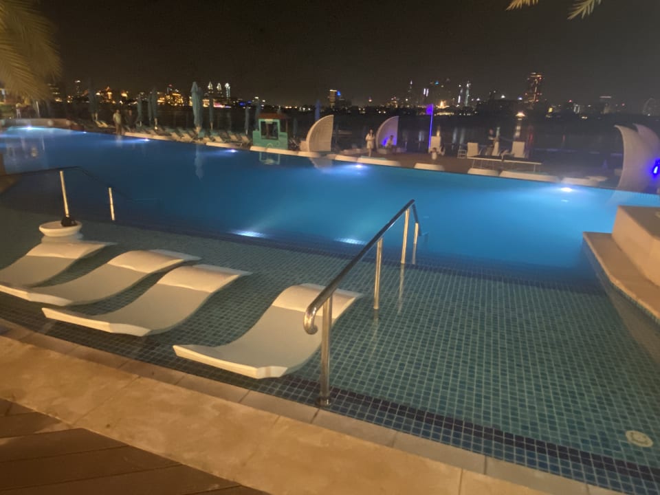 Pool The Retreat Palm Dubai MGallery by Sofitel