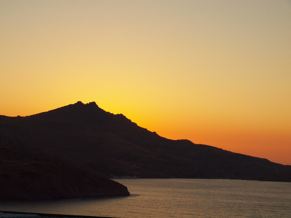 Blick am Abend aus unserem Zimmer Delta Hotels By Marriott Bodrum