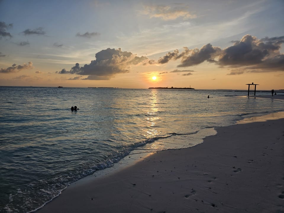 Strand Adaaran Select Meedhupparu Island Resort - Premium All Inclusive