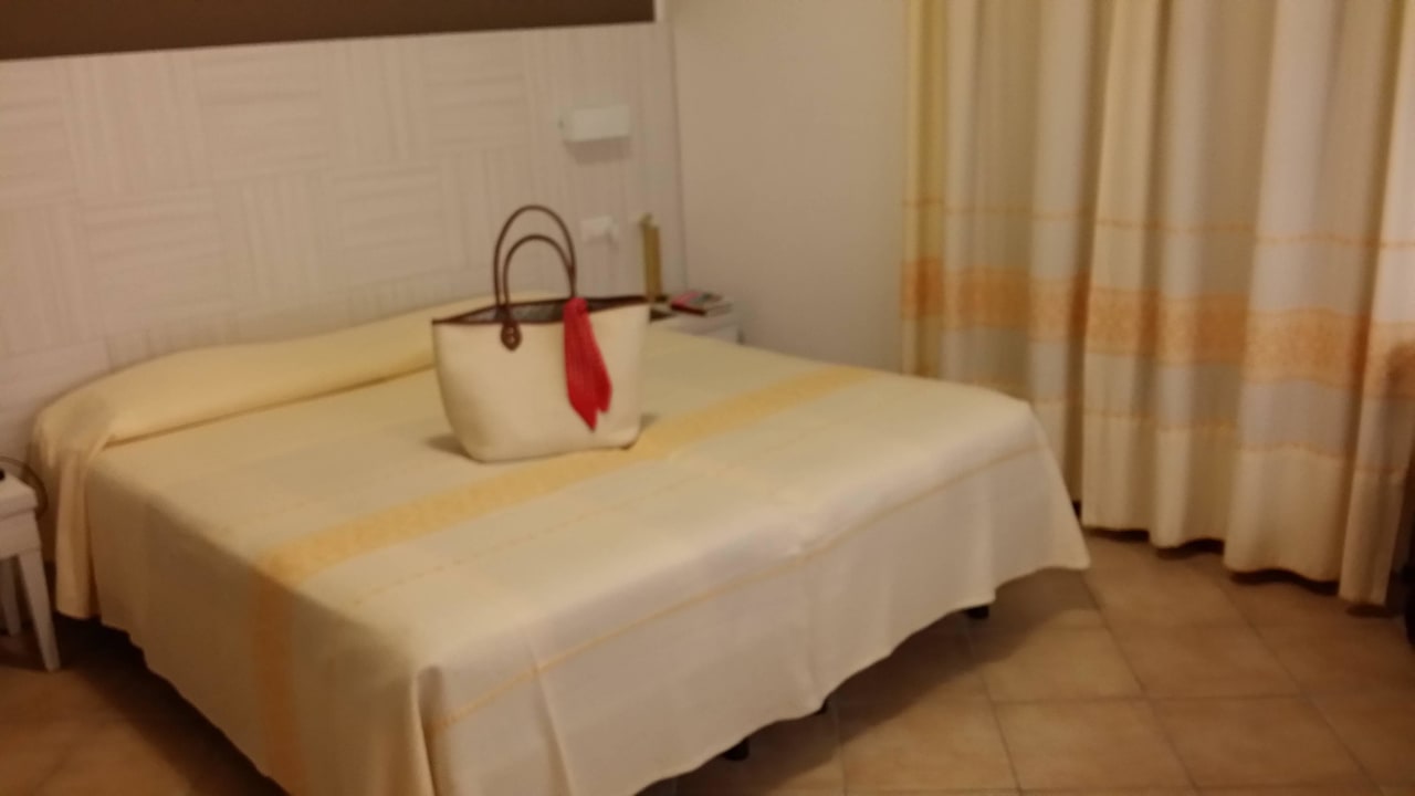 Hell und sauber Hotel Mon Repos