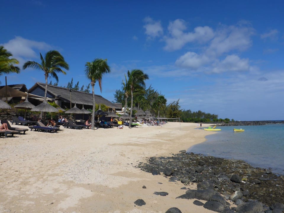 Aufgeschüttete Hotelbucht mit Lavasteinen Veranda Pointe aux Biches Hotel