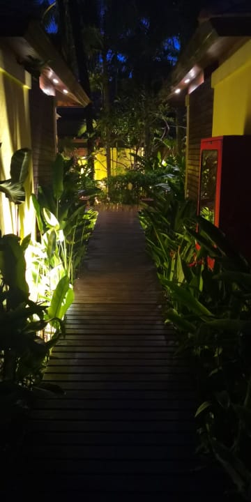 Gartenanlage Hotel Chong Fah Beach Resort