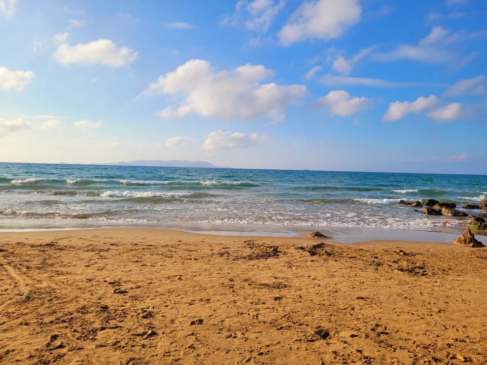 Strand Mitsis Rinela