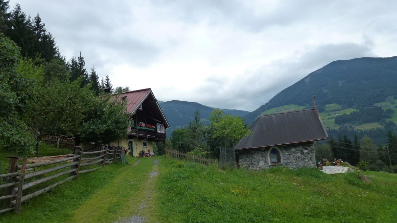 Ferienhaus und Kapelle Gasthof & Landhaus Friedburg