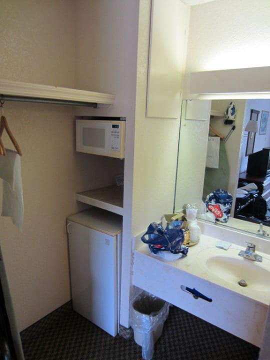 Küchenecke Vista Inn & Suites Tampa