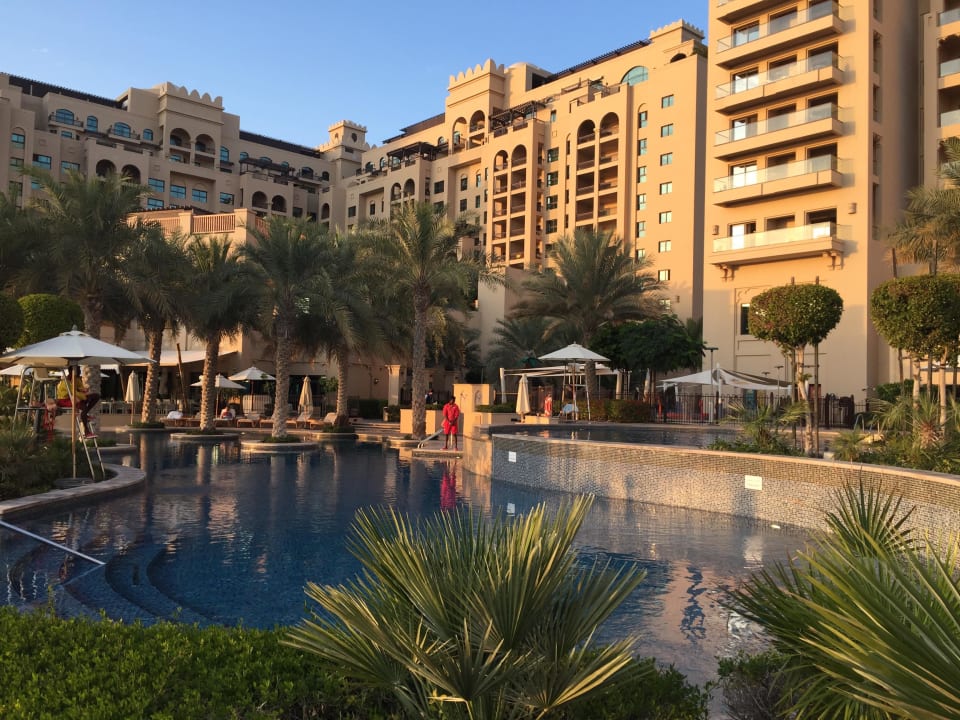 Poolanlage Fairmont The Palm