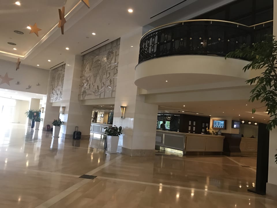 Lobby Starlight Resort Hotel