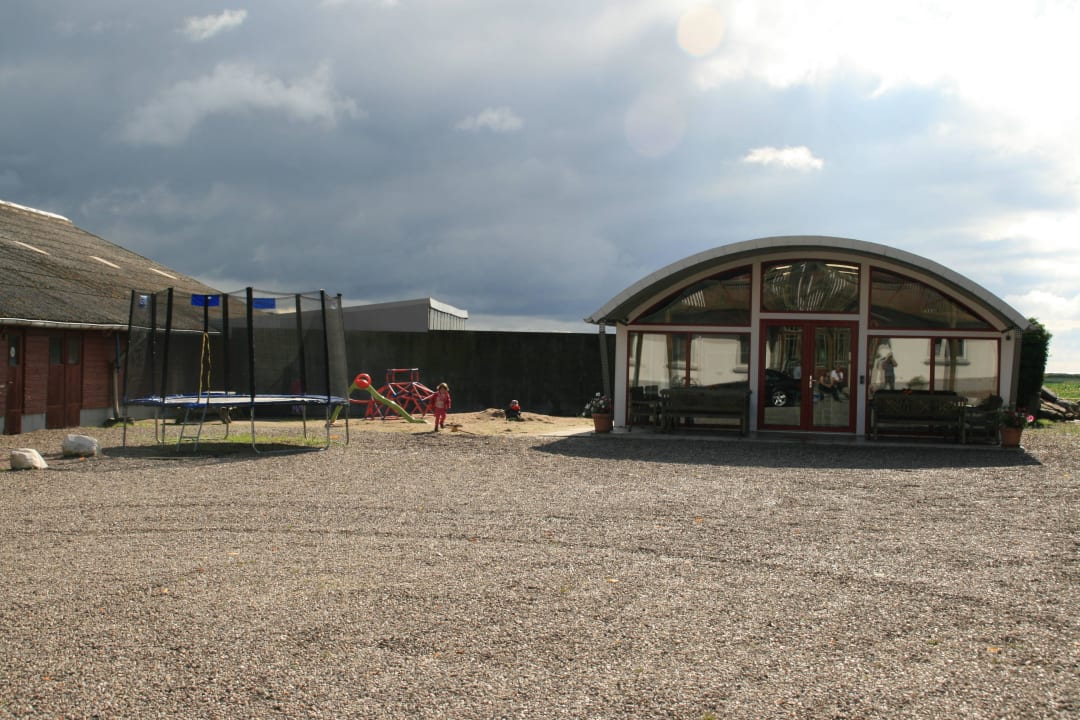 Spielplatz mit Grillhalle Ferienhof Wick