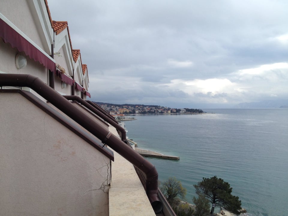 Vom Hotelzimmer links Hotel Marina