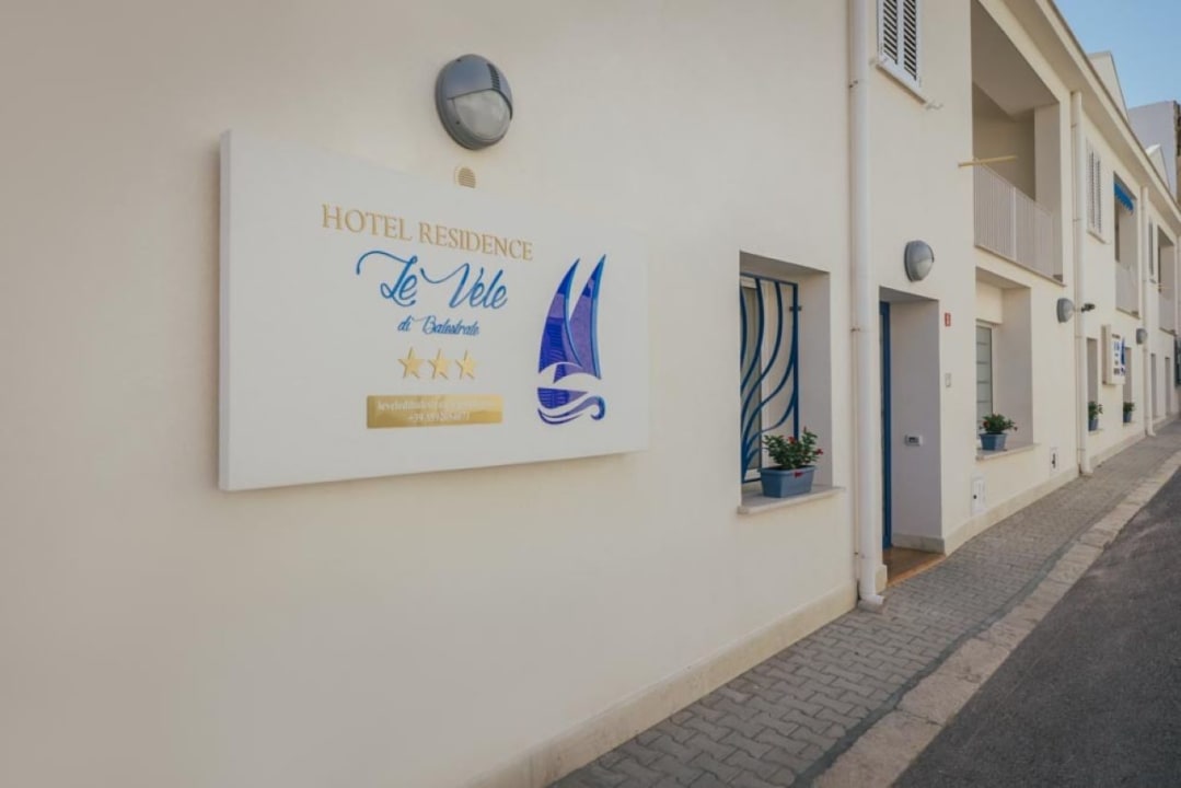 Außenansicht HOTEL LE VELE DI BALESTRATE